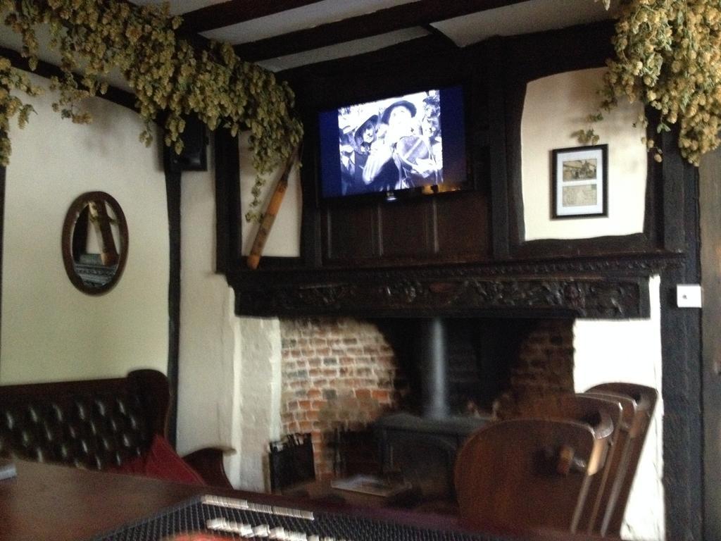 The Abbots Fireside - Channel Tunnel Elham Ngoại thất bức ảnh